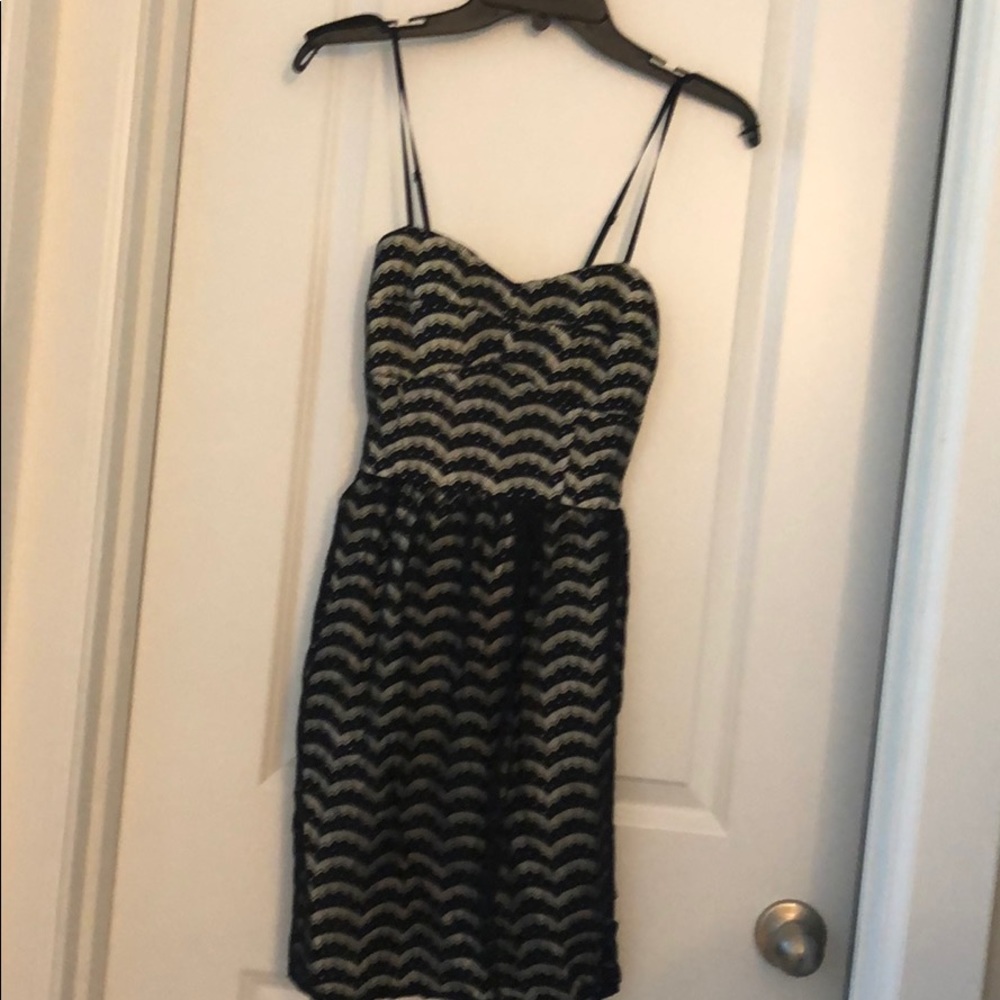 LBD, lace detail